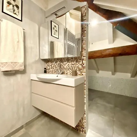 Locazione Turistica Loft شقة *