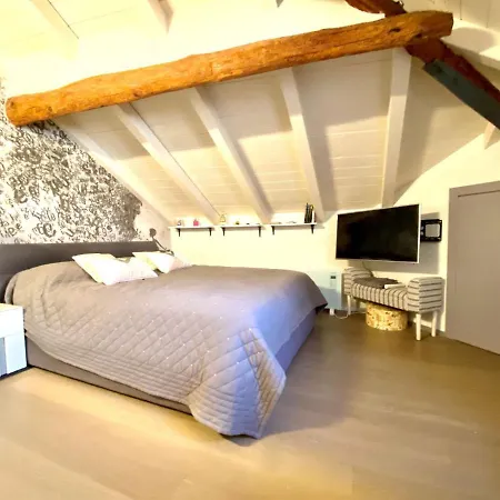 Locazione Turistica Loft * إمبيريا